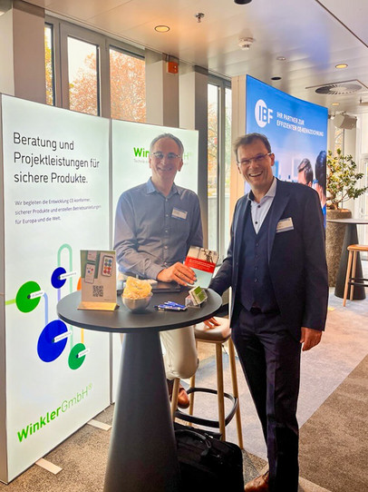 Stefan Winkler, Geschäftsführer der Winkler GmbH & Rechtsanwalt Prof. Dr. Thomas Wilrich