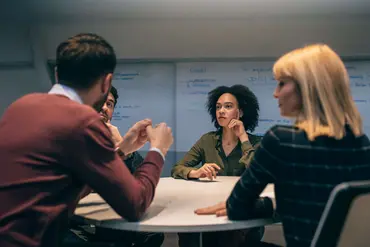 Grundlagen zu Verantwortung und Haftung im CE- und Produktentwicklungsprozess