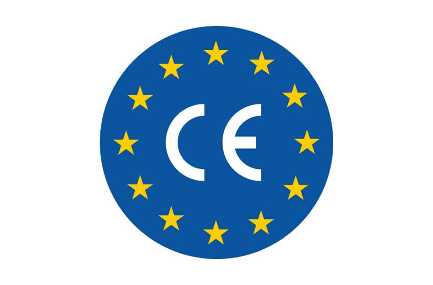 Aufnahme des CE-Zeichens inmitten der Eu-Flagge